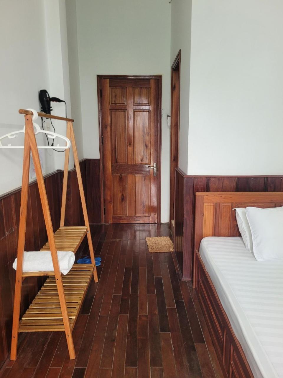 Hostel Ngoc Lien Tuy Hoa Eksteriør bilde